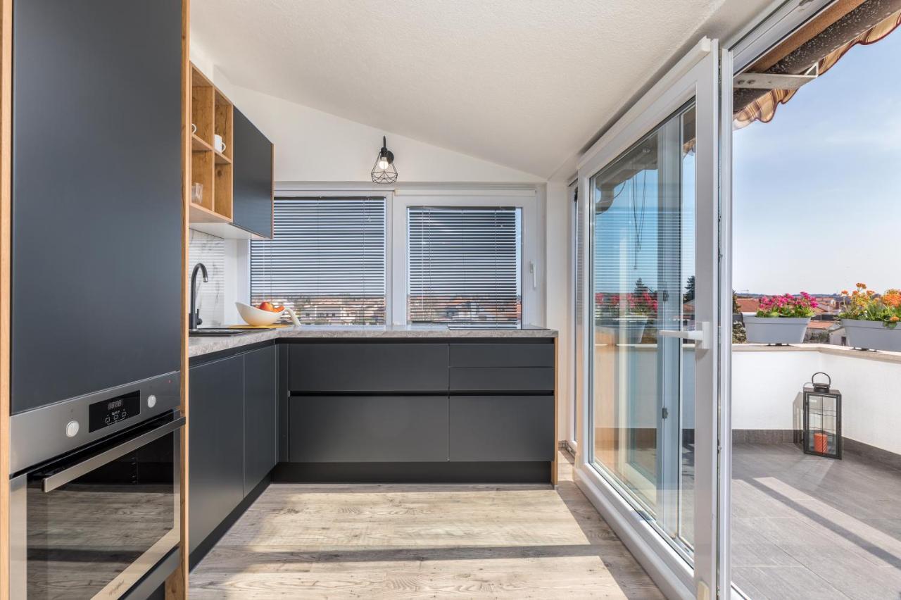 Apartman Nina Fažana Buitenkant foto